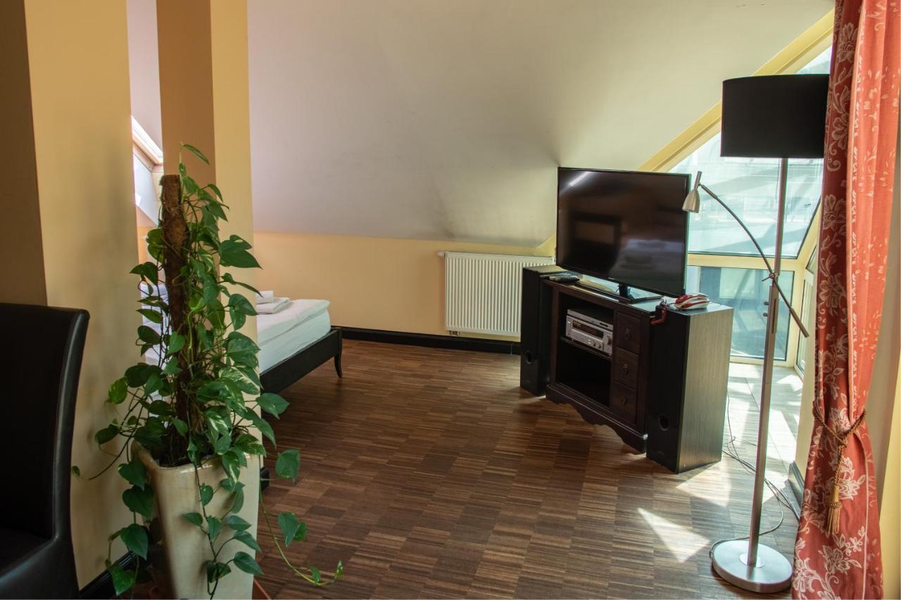 Glass Residence Otwock Luaran gambar